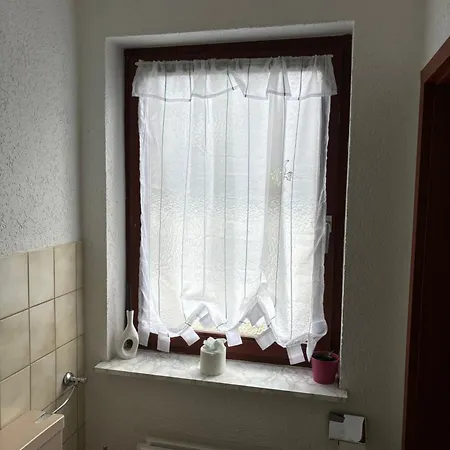 Hannelore Apartman *